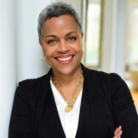 Headshot of Linda Elam.